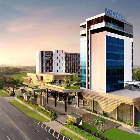 Novotel Yogyakarta International Airport Kulon Progo Temon エクステリア 写真